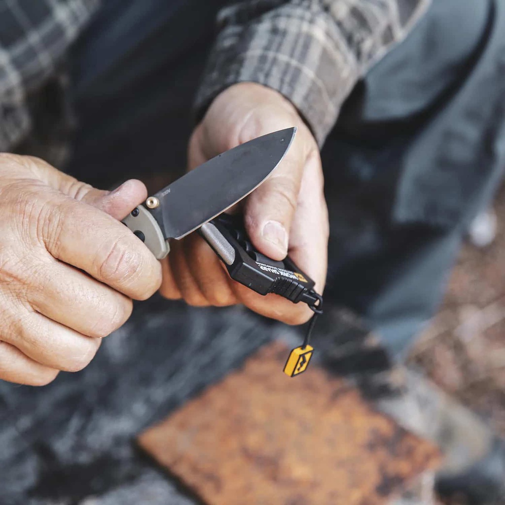 MICRO SHARPENER & KNIFE TOOL 2