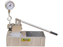 [WIP0040] Hydrotest Hand Pump, 13 liters Oil Reservoir Capacity, 40 bar Maximum Pressure, Bronze and Stainless Steel Frame
